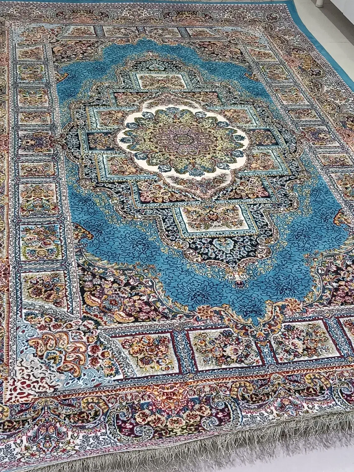 فرش حوض آبی|فرش|مشهد, شترک|دیوار