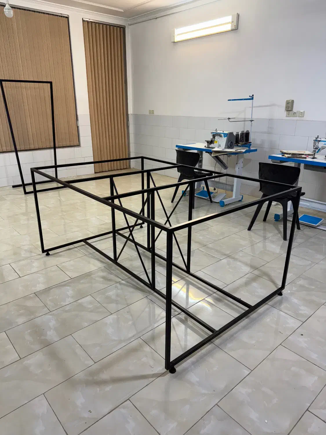 میز|میز تحریر و کامپیوتر|یزد, |دیوار