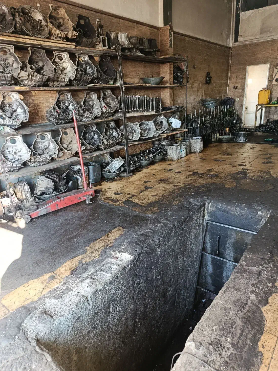 مکانیک گیربکس ساز پژو پراید..|استخدام صنعتی، فنی، مهندسی|نسیم‌شهر, |دیوار