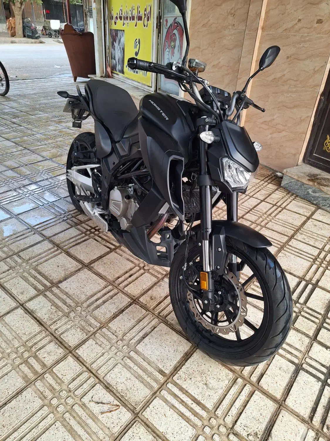 موتور مانستر در حد خشک|موتورسیکلت|کرمانشاه, |دیوار