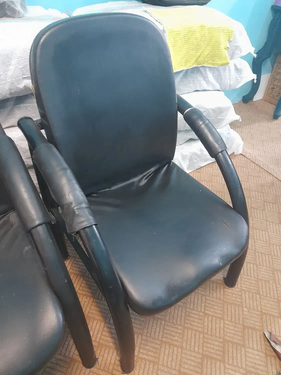 ۵عدد صندلی|دفتر کار|ساری, |دیوار