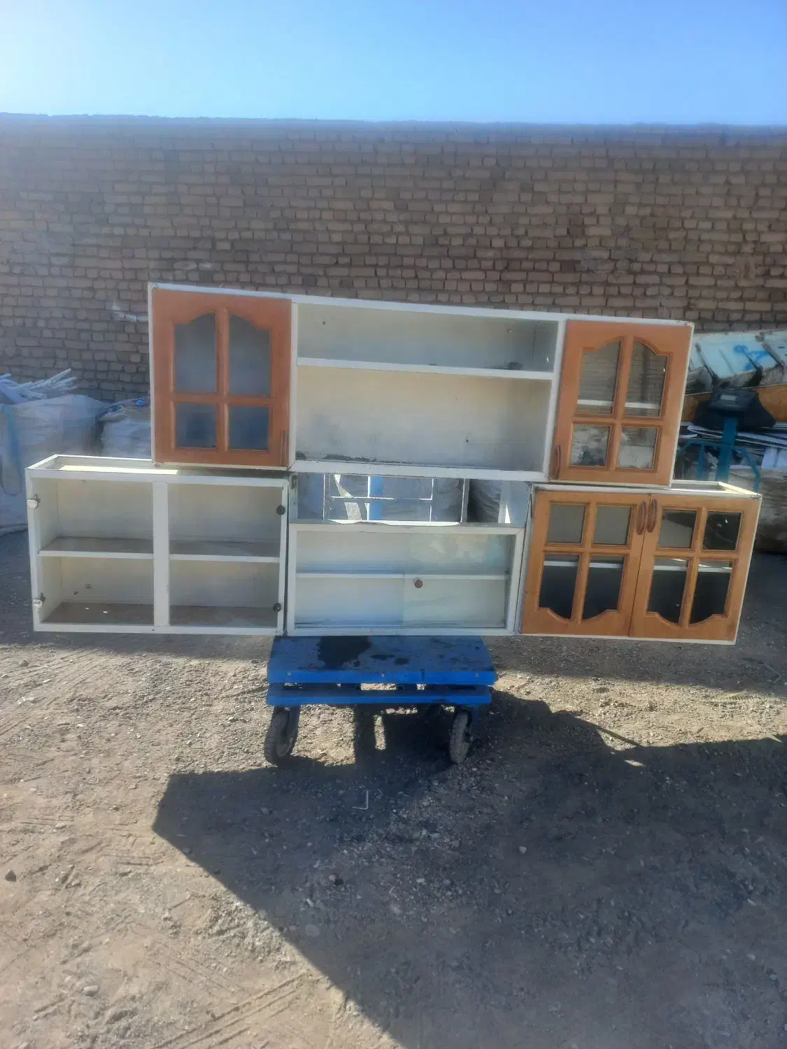 دوعدد کابینت در حد نو تمیز فروش فوری تخفیف داره|مصالح و تجهیزات ساختمان|زاوه, |دیوار