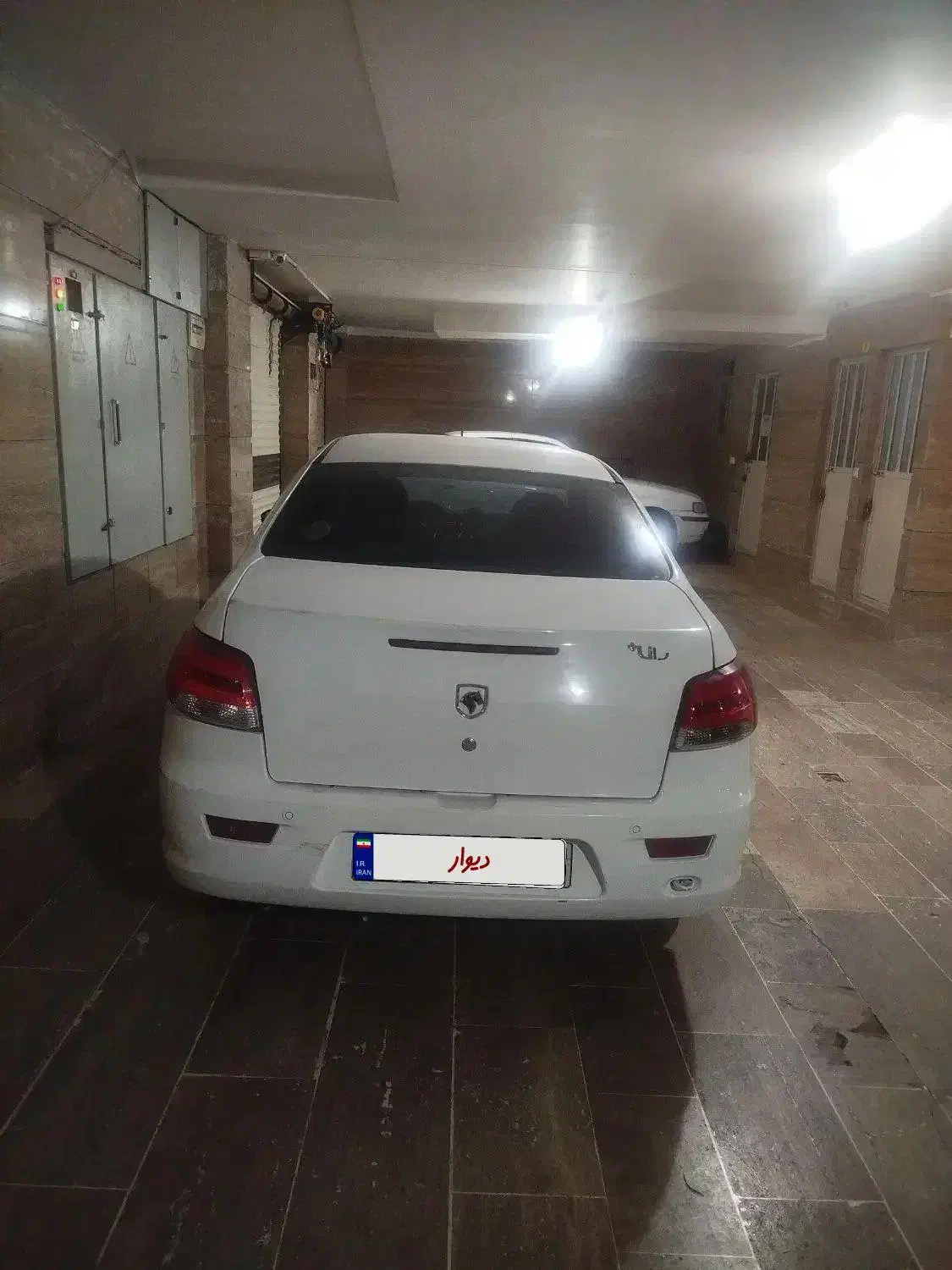 رانا پلاس ۴۰۲|خودرو سواری و وانت|قم, زنبیل آباد|دیوار