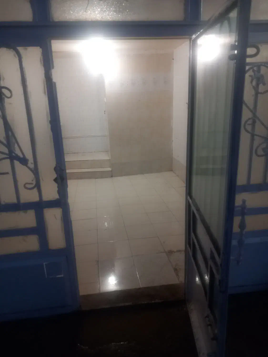 مغازه ۲۵ متری سر نبش شهرآرا ۷|اجارهٔ مغازه و غرفه|نیشابور, هفده شهریور|دیوار