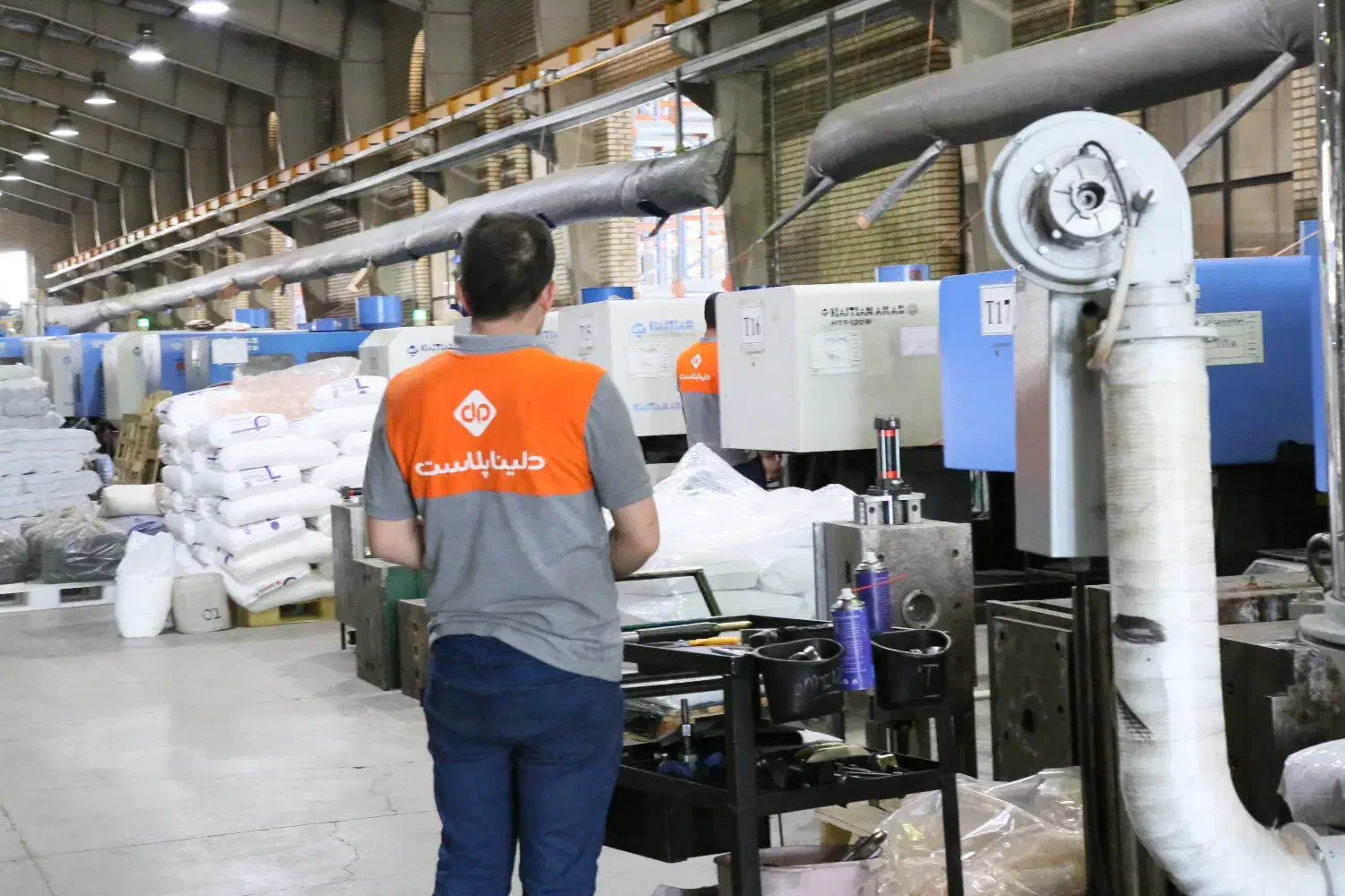 اپراتور دستگاه تزریق پلاستیک|استخدام صنعتی، فنی، مهندسی|اسلامشهر, باغ فیض|دیوار