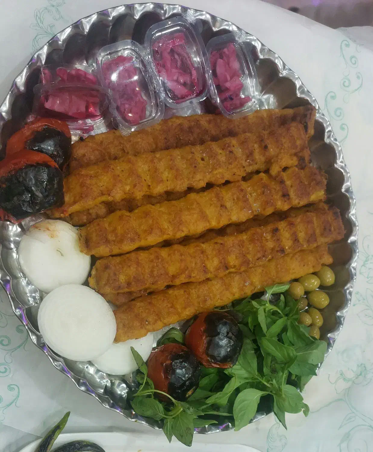 چلو کبابی پویا|خدمات پذیرایی، مراسم|بروجرد, |دیوار