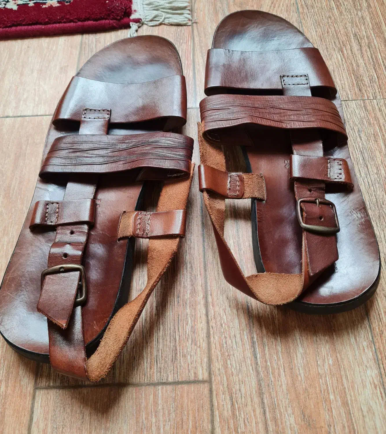 صندل چرم ۴ میلیون سایز ۴۴|کیف، کفش، کمربند|شاهین‌شهر, مورچه خورت|دیوار