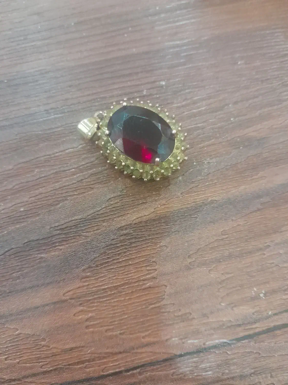 گم شده|اشیا|آبیک, |دیوار