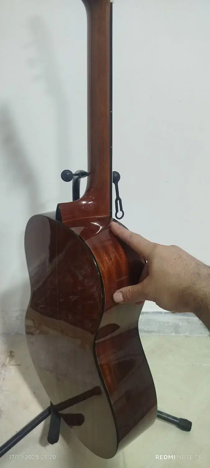 گیتار کلاسیک AK30 ژاپن.|گیتار، بیس، امپلیفایر|رشت, رودبارتان|دیوار
