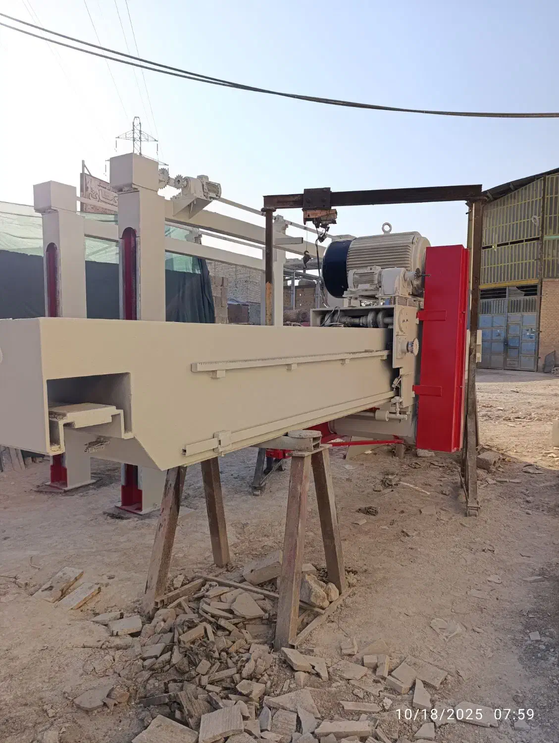 قله بر ، دستگاه سنگبری|ماشینآلات صنعتی|خرم بید, |دیوار