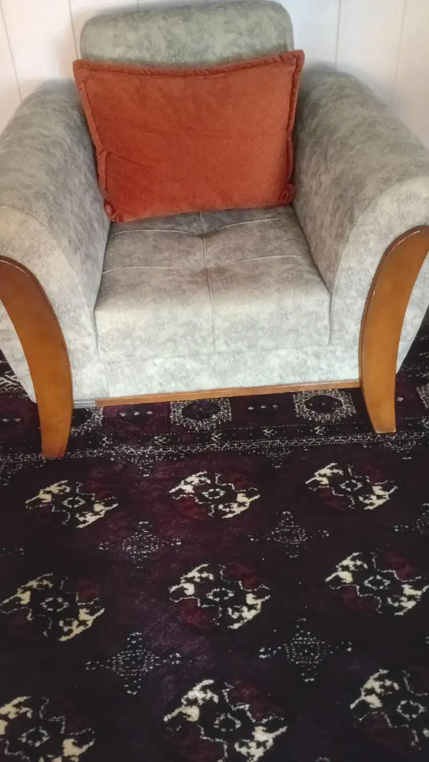 یک جفت مبل. تکنفره|مبلمان خانگی و میز عسلی|گمیشان, |دیوار