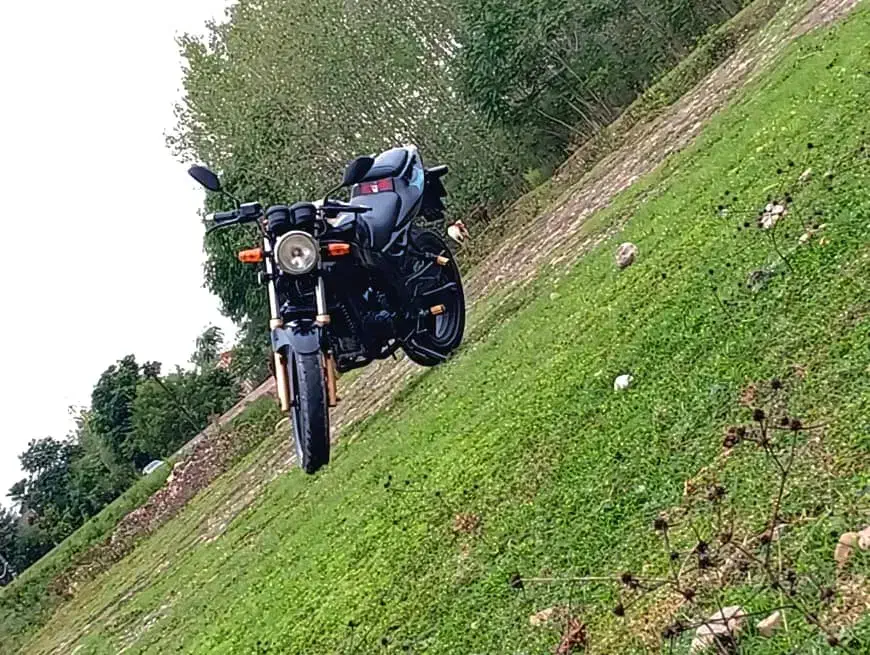 پیشرو پارس|موتورسیکلت|صومعهسرا, |دیوار