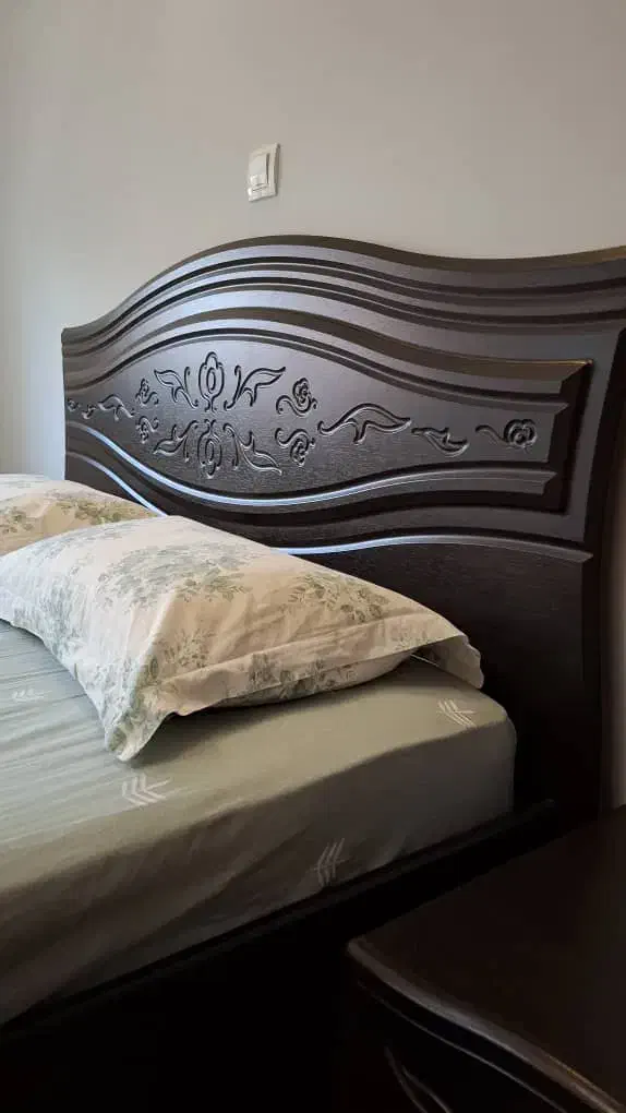 تخت|تخت و سرویس خواب|ساری, |دیوار