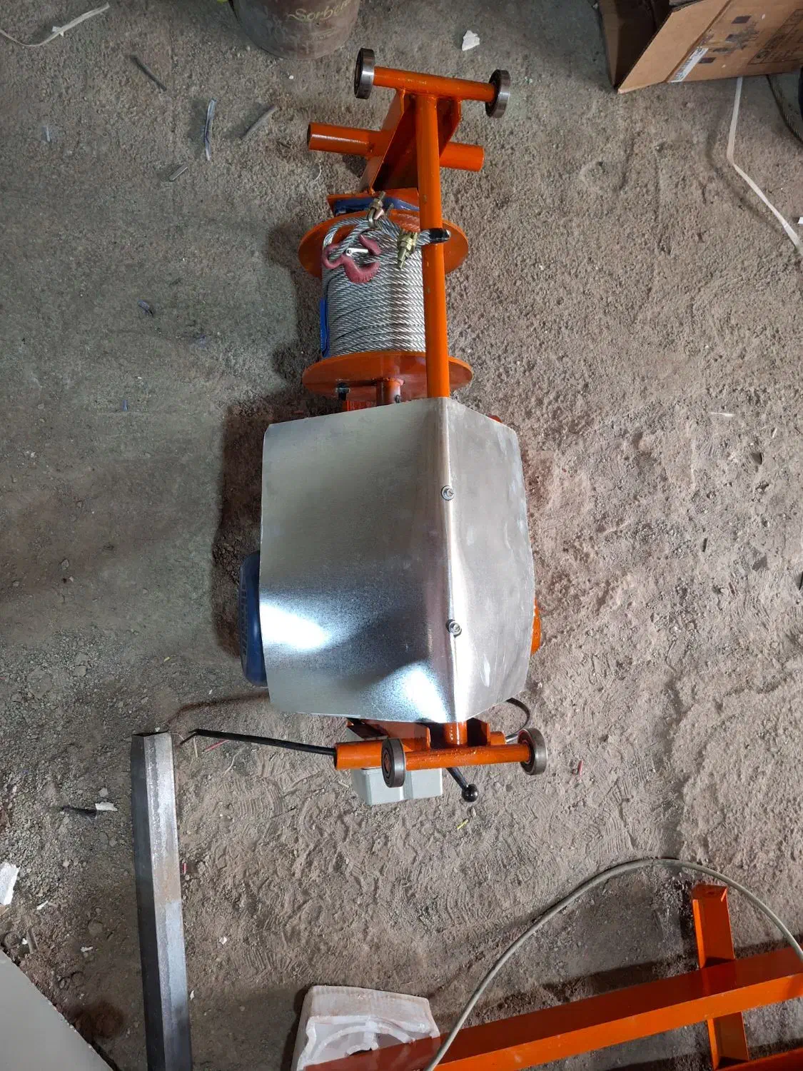 بالابر ساختمانی ۷۸۶|ماشین‌آلات صنعتی|مشهد, نوید|دیوار