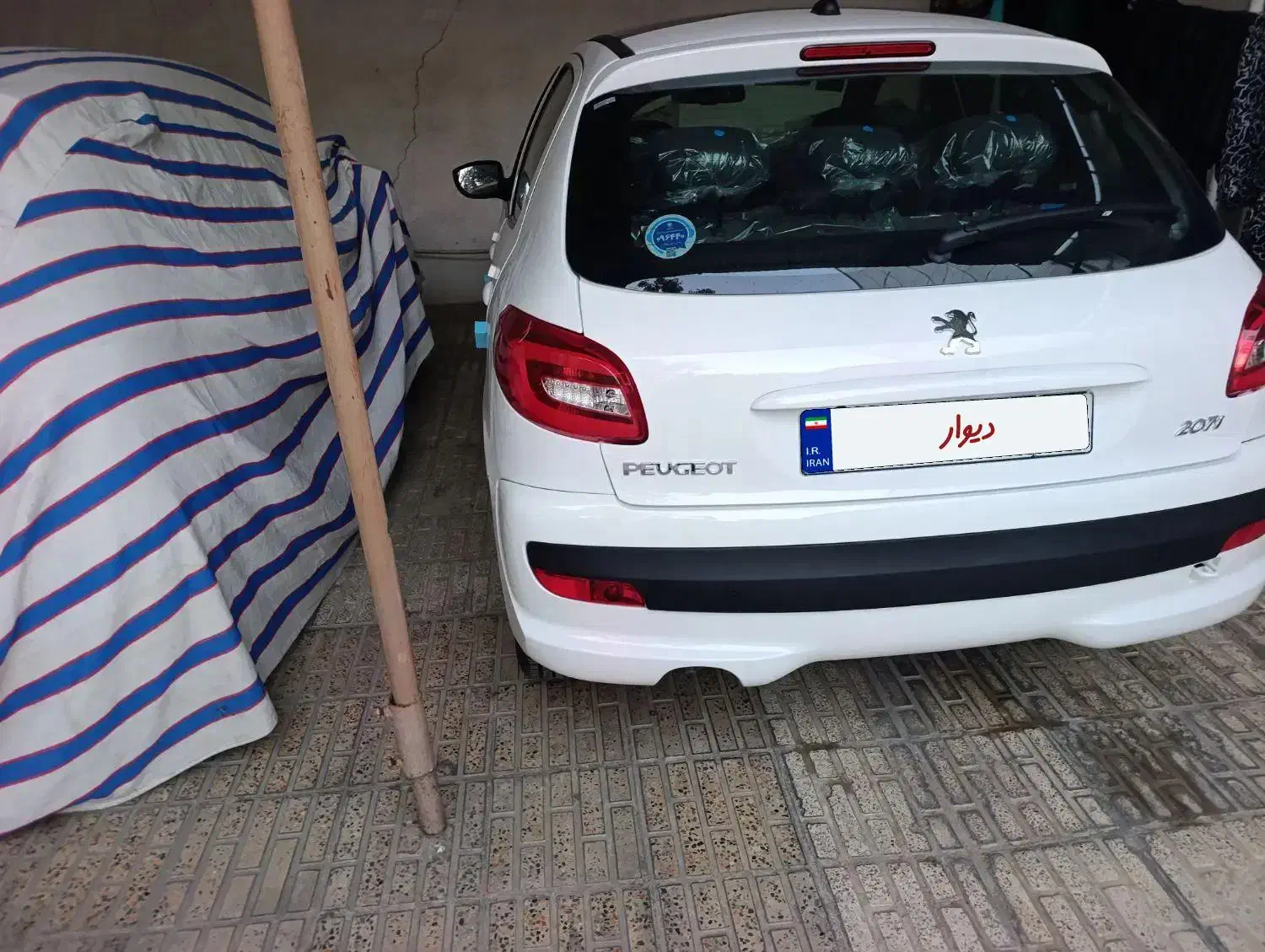 پژو 207اتو سقف شیشه|خودرو سواری و وانت|ایلام, |دیوار