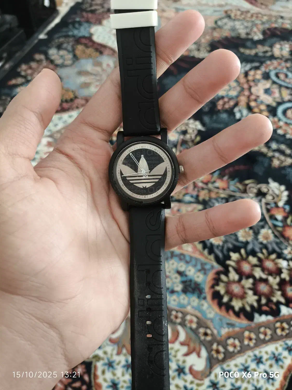 ساعت ایداس|ساعت|الیگودرز, |دیوار