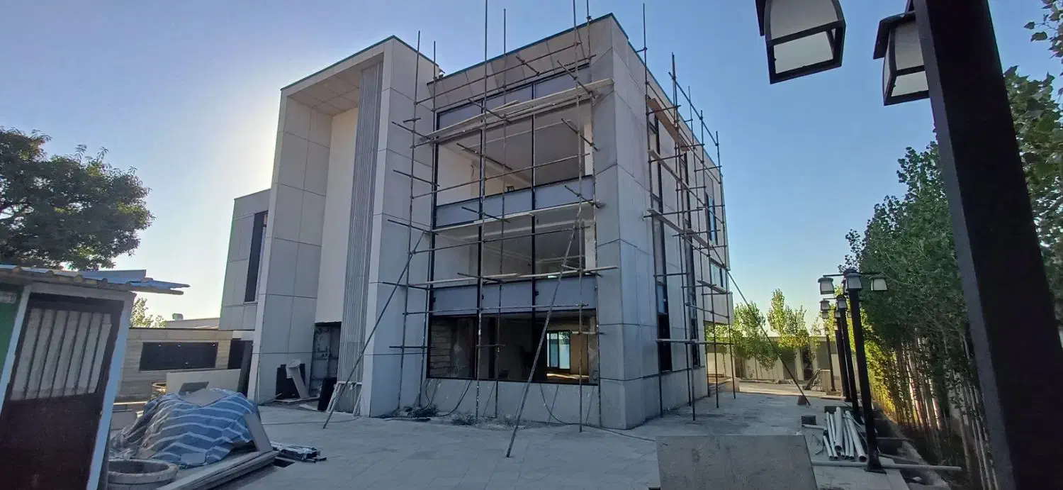 داربست فلزی و پیچ رولپلاک پیچ روپلاک|خدمات پیشه و مهارت|تبریز, |دیوار