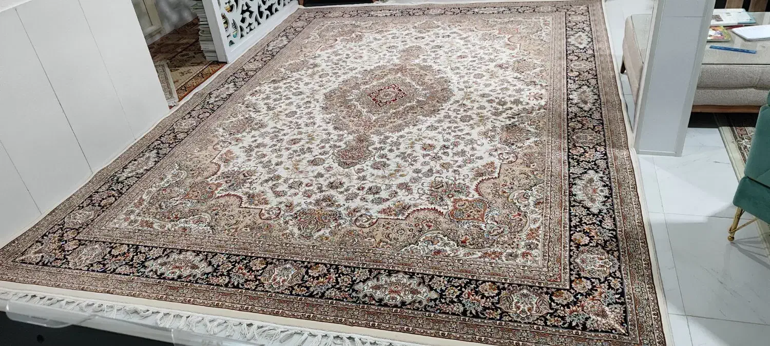 فرش ماشینی 12متری 700شانه در حد نو|فرش|کرمانشاه, |دیوار