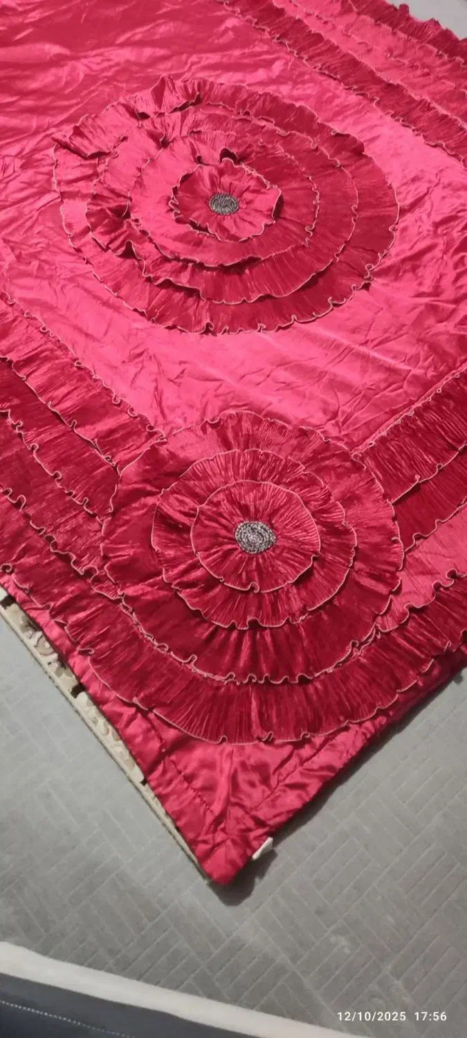 رو تختی ساتن قرمز|سرویس روتختی|مشهد, رسالت|دیوار