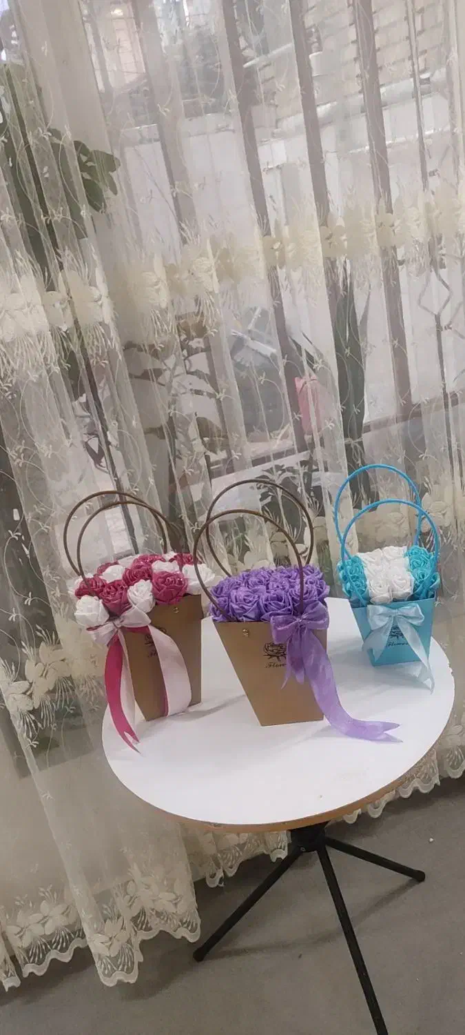 دسته گل و باکس گل رز|گل مصنوعی|ایوان, |دیوار