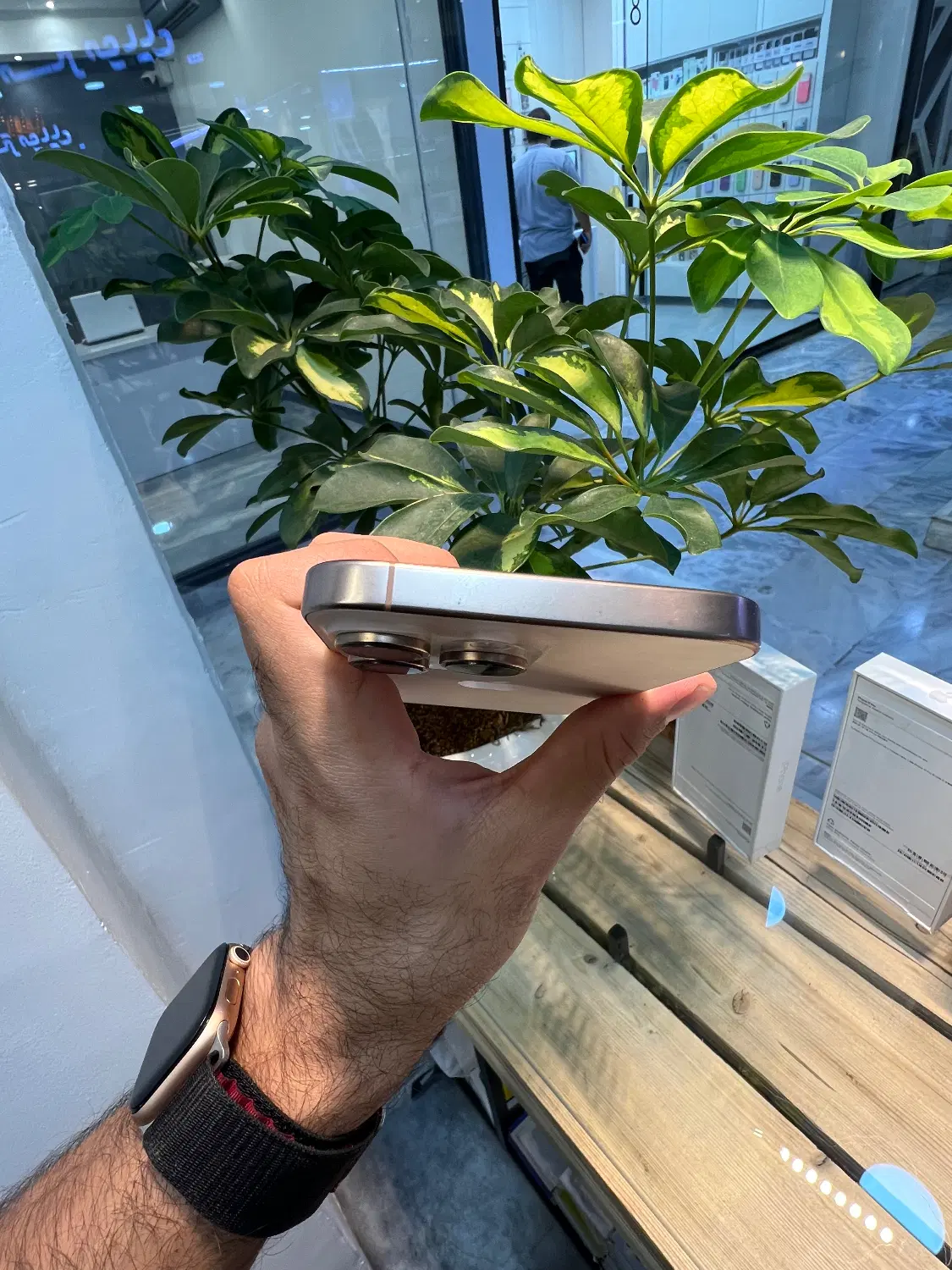 Iphone 16 pro max|موبایل|اصفهان, باغ زرشک|دیوار