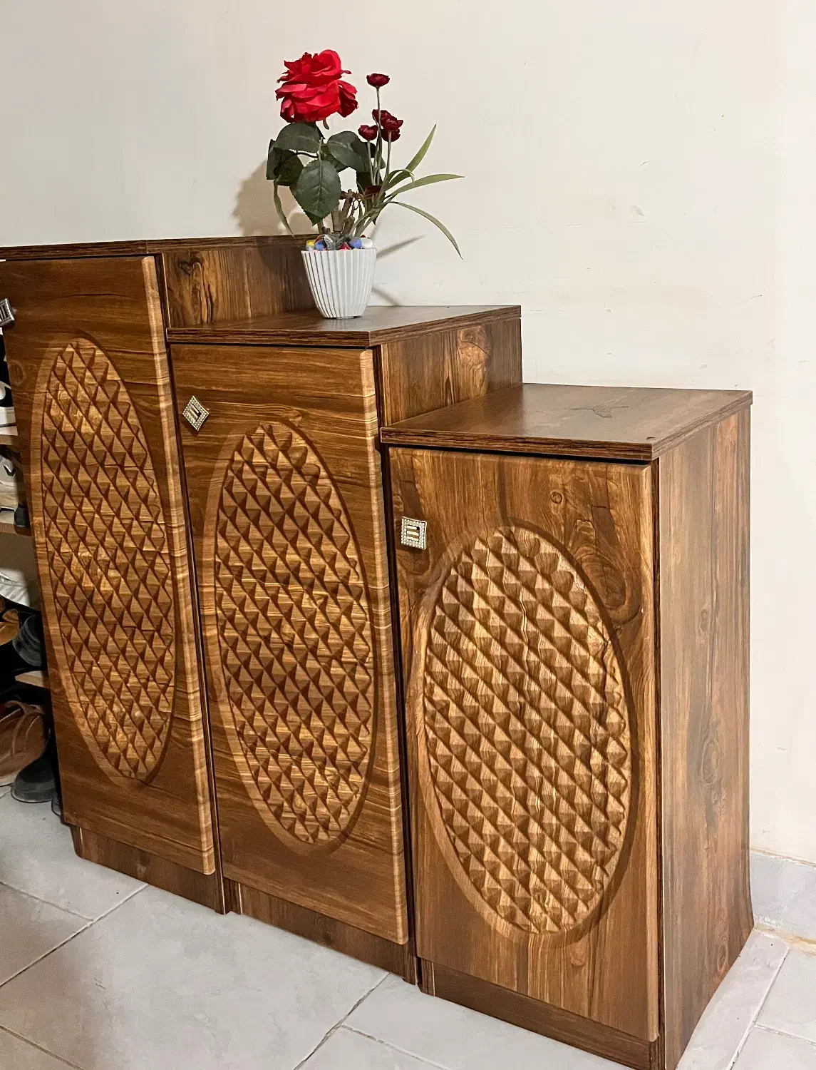 فروش میز تلویزیون،تخت،کمد،پرده و.|جاکفشی، کمد، دراور|مشکیندشت, |دیوار