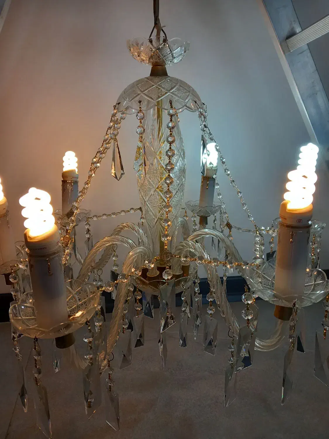 لوستر( کریستالی تراش )|لوستر و چراغ آویز|اراک, |دیوار