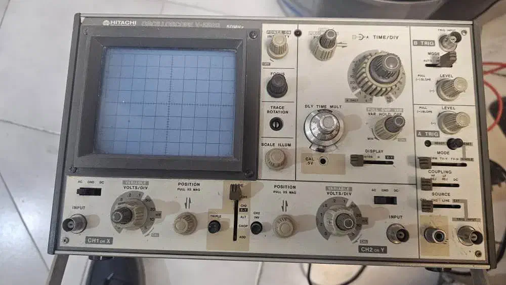 مانیتور Dell و اسیلوسکوپ هیتاچی|قطعات و لوازم جانبی رایانه|تهران, جهاد|دیوار