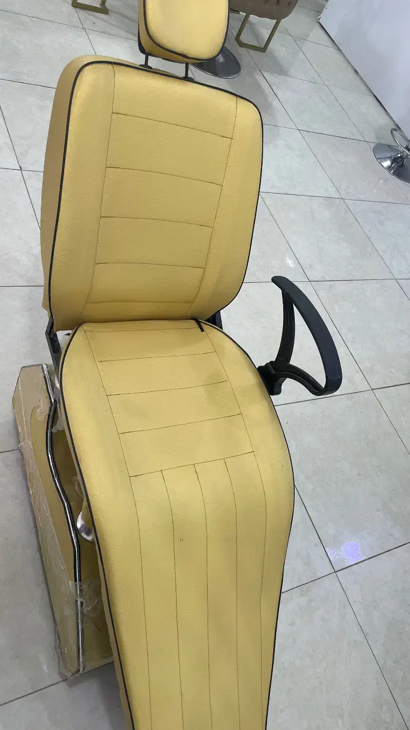 صندلی آرایشگاه|آرایشگاه و سالن‌های زیبایی|قائن, |دیوار