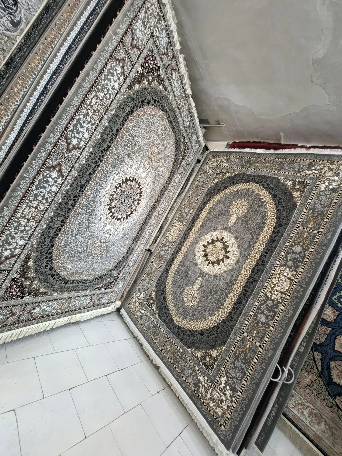 فرش۶ متری همه مدل ارزان ۶۵۰۰ تومان حاجی حسینی طلاب|فرش|مشهد, سیلو|دیوار