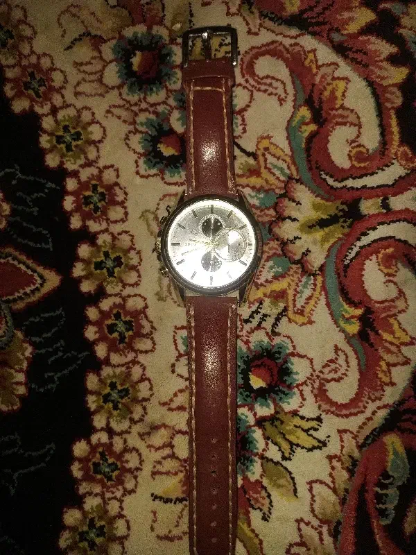 ساعت مچی|ساعت|پیشوا, |دیوار