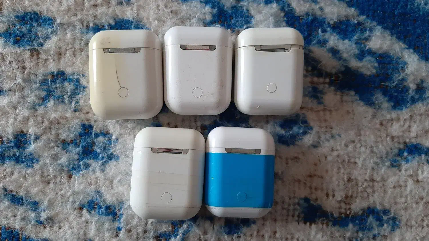 5 تا ایرپاد هندزفری بلوتوث فقط باطریشون خوابیده|پخشکننده همراه|تبریز, |دیوار