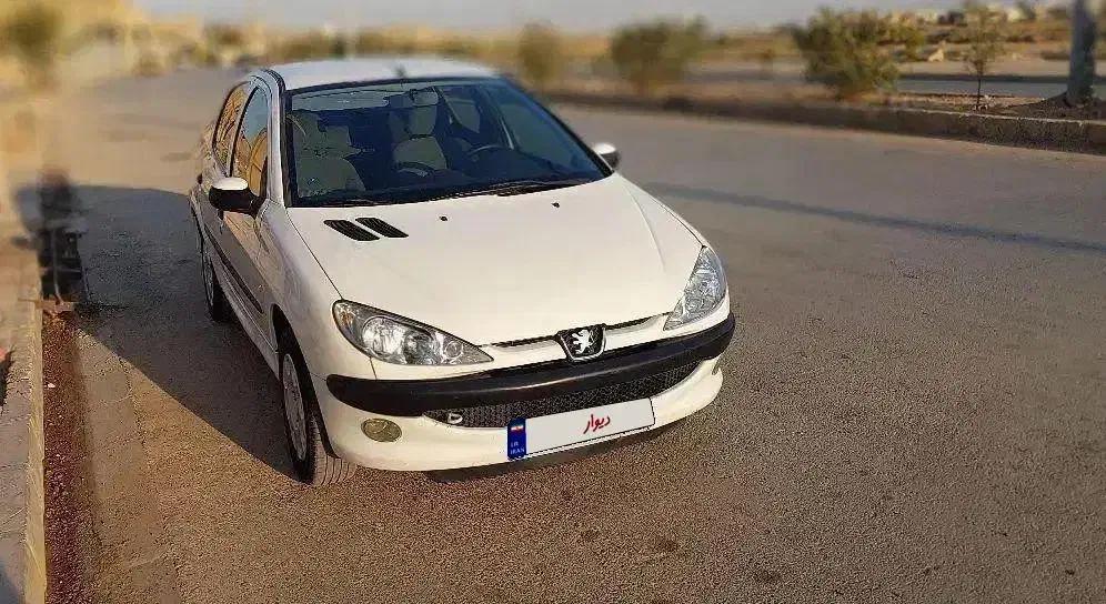 206 sd v8 مدل ۹۳|خودرو سواری و وانت|شیراز, شهرک مهدی‌آباد|دیوار