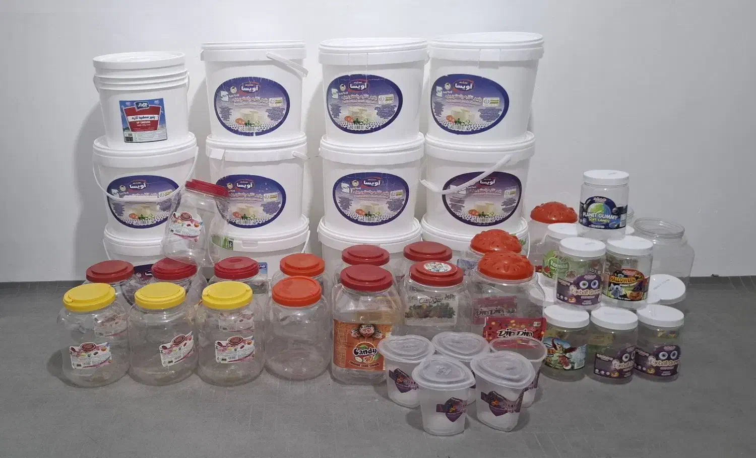 سطل و دبه|ظروف نگهدارنده، پلاستیکی، یک‌بارمصرف|کبودرآهنگ, |دیوار