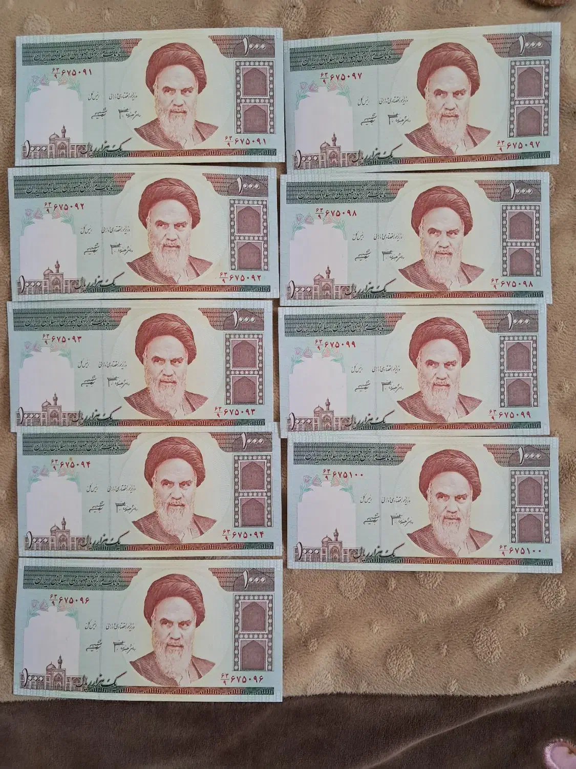 اسکناس باشماره های پشت سرهم وسکه های قدیمی|کلکسیون سکه، تمبر، اسکناس|خمینیشهر, |دیوار