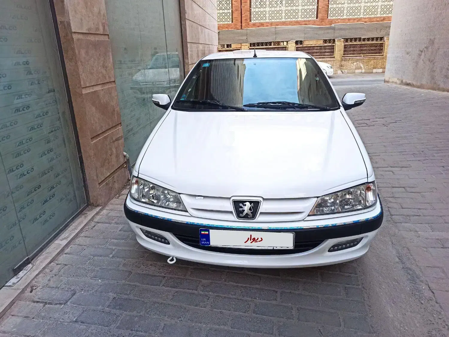 پژوپارس سال مدل403 موتورزیمنس سیمی|خودرو سواری و وانت|بندرعباس, |دیوار