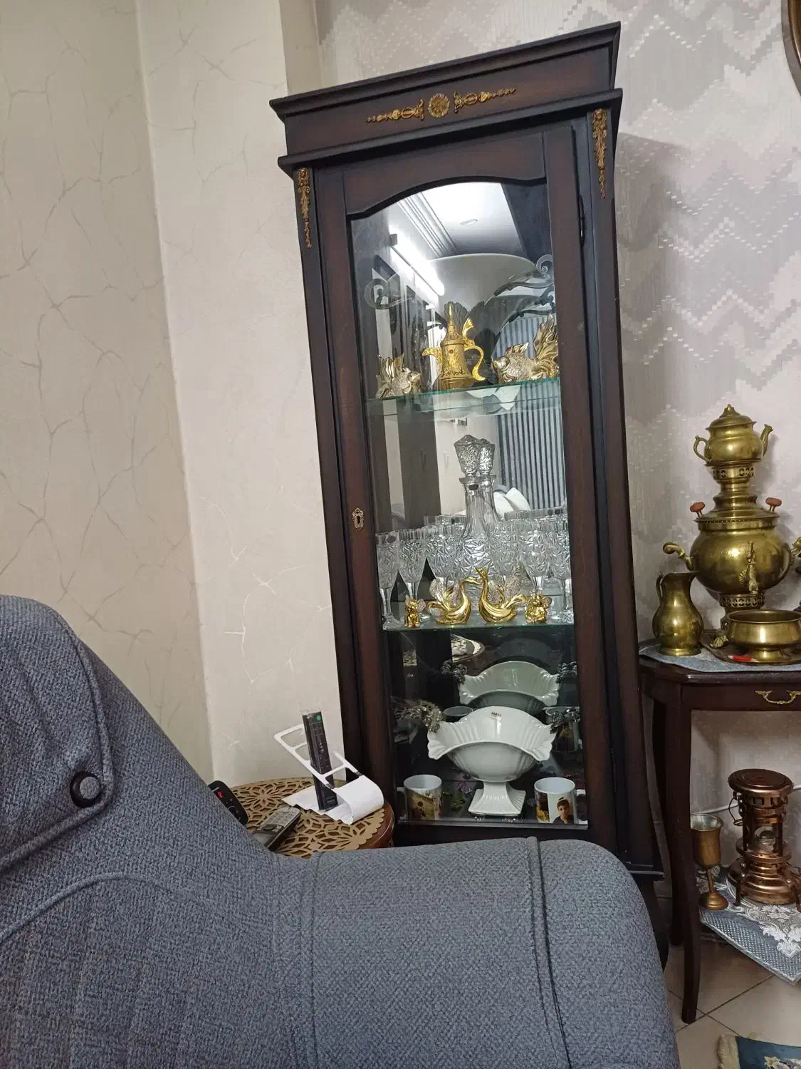 بوفه چوبی|بوفه، ویترین، کنسول|تهران, مینای شمالی (مخبر)|دیوار