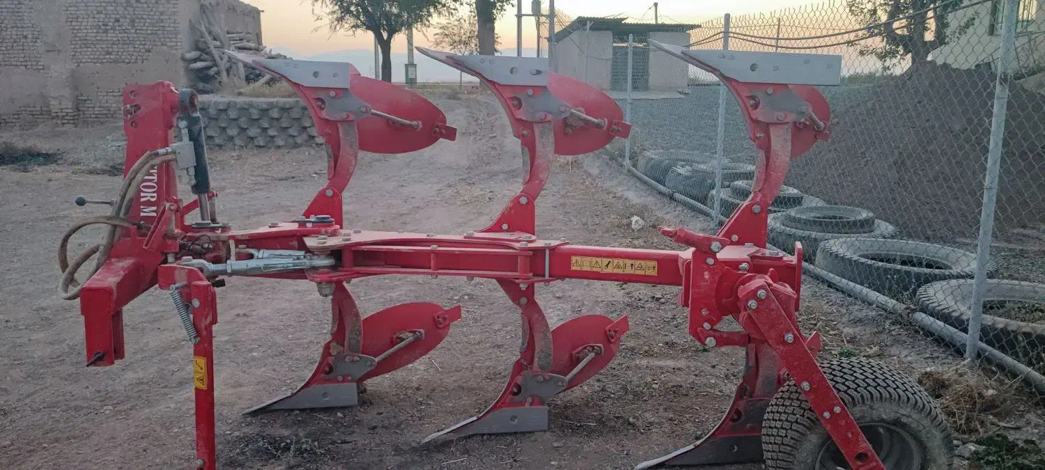 گاو آهن ۳ خیش برگردان اونلو|ماشین‌آلات صنعتی|فرمهین, |دیوار