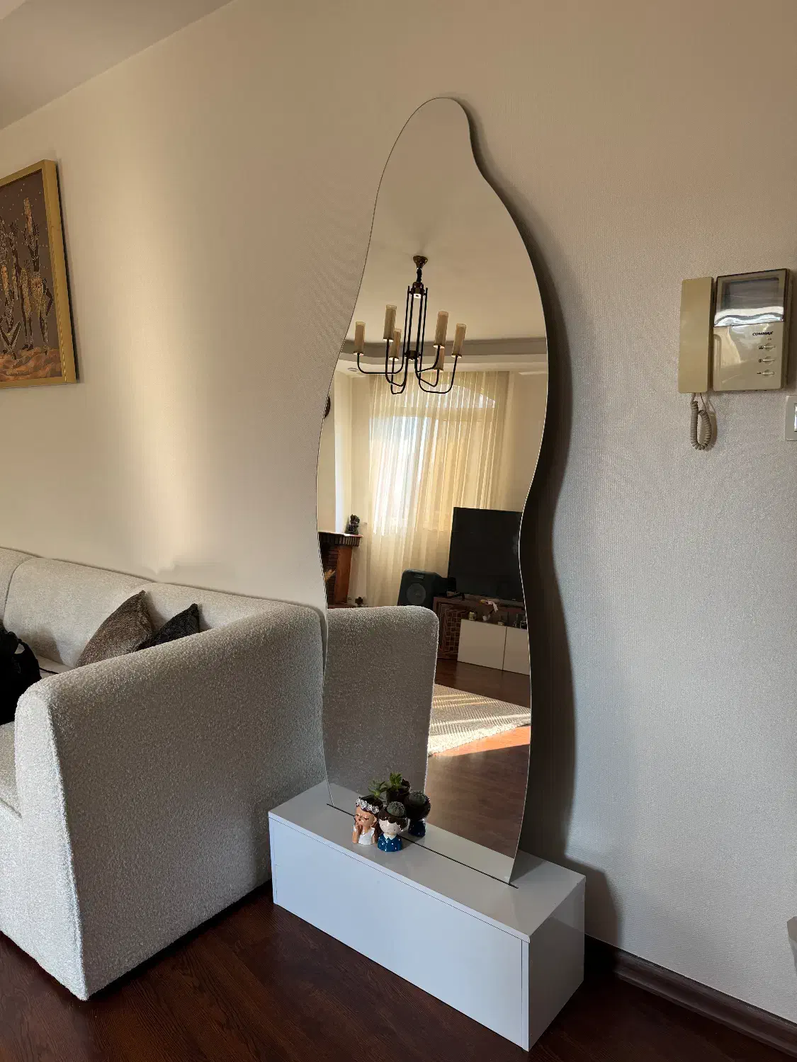 اینه همراه با باکس|آینه|رشت, کاکتوس|دیوار