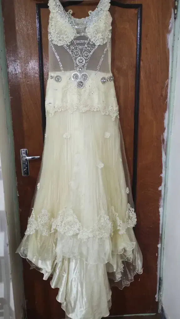 دوعدد لباس مجلسی بفروش میرسد|لباس|مسجد سلیمان, |دیوار