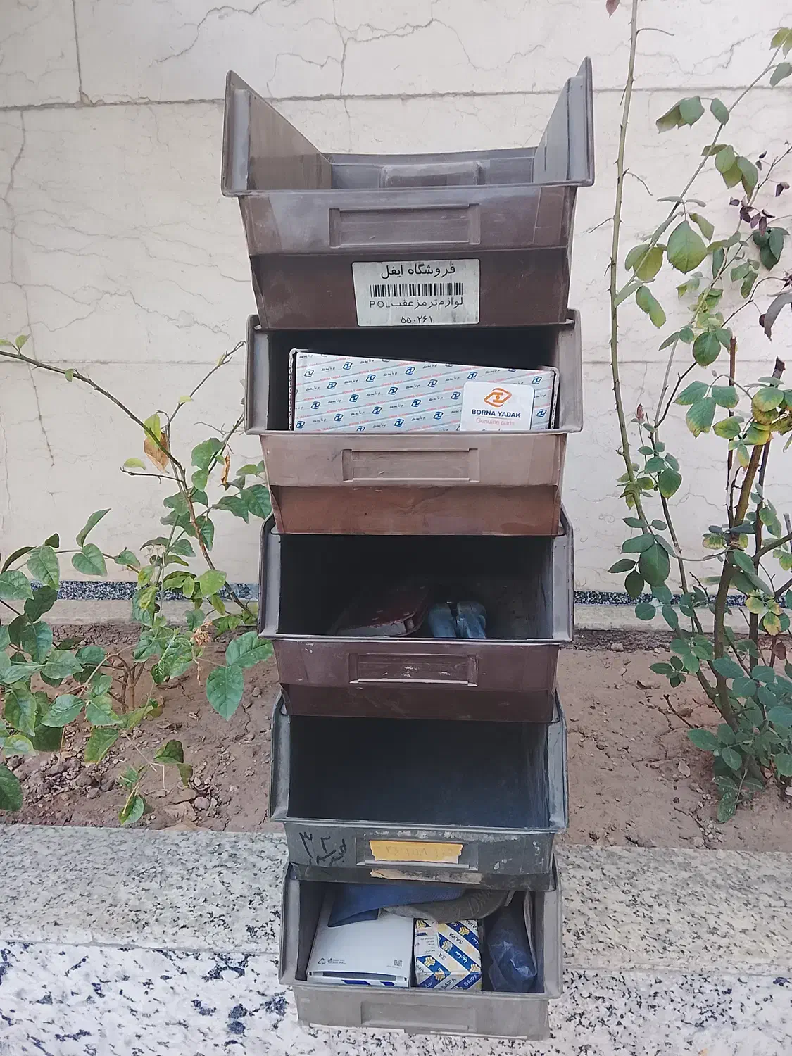 فروش جعبه لوازم یدکی|فروشگاه و مغازه|اهواز, زیباشهر|دیوار