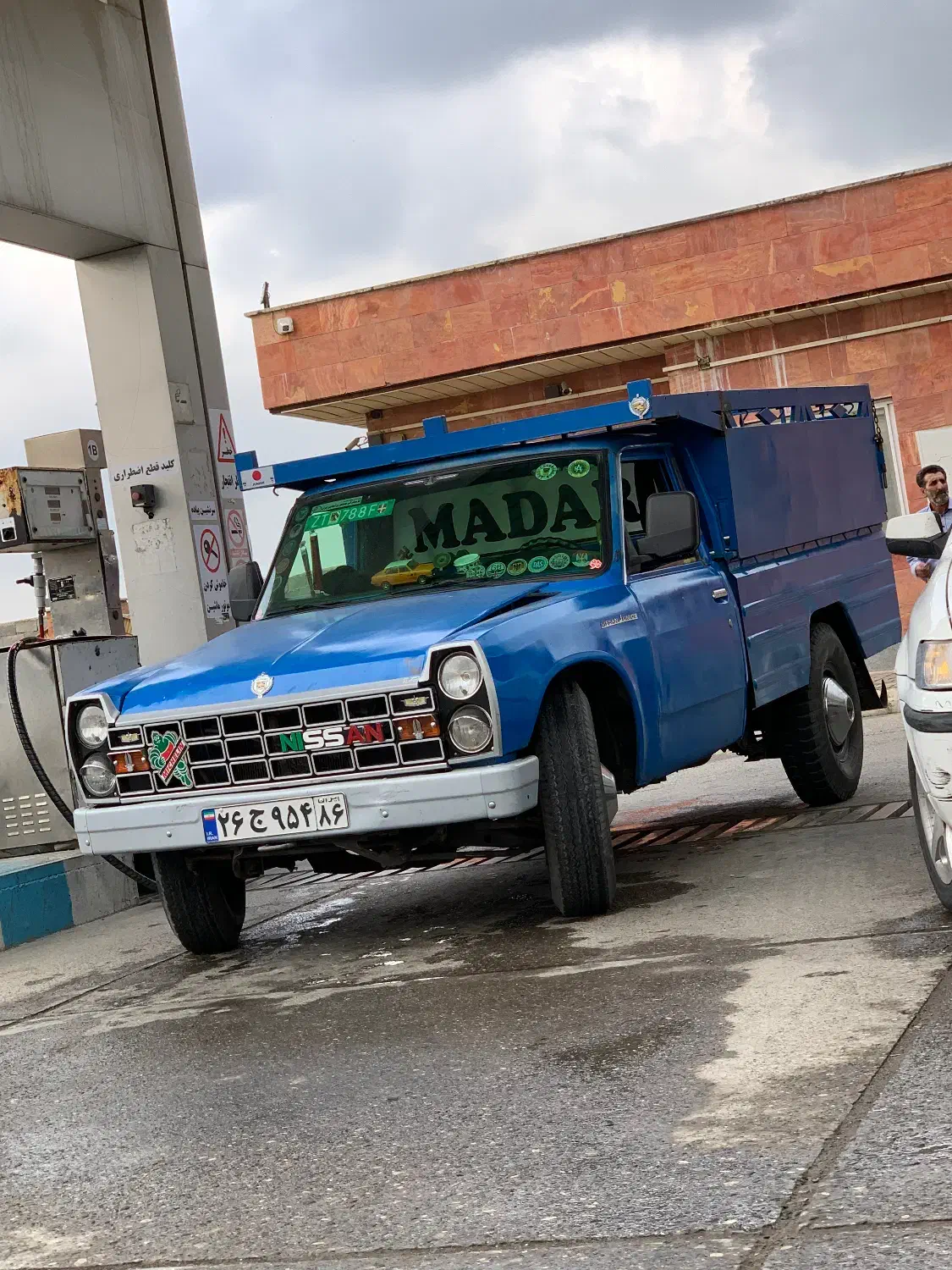 حمل بار با وانت نیسان درون شهری و بیرون شهری|خدمات حمل و نقل|شاهرود, |دیوار