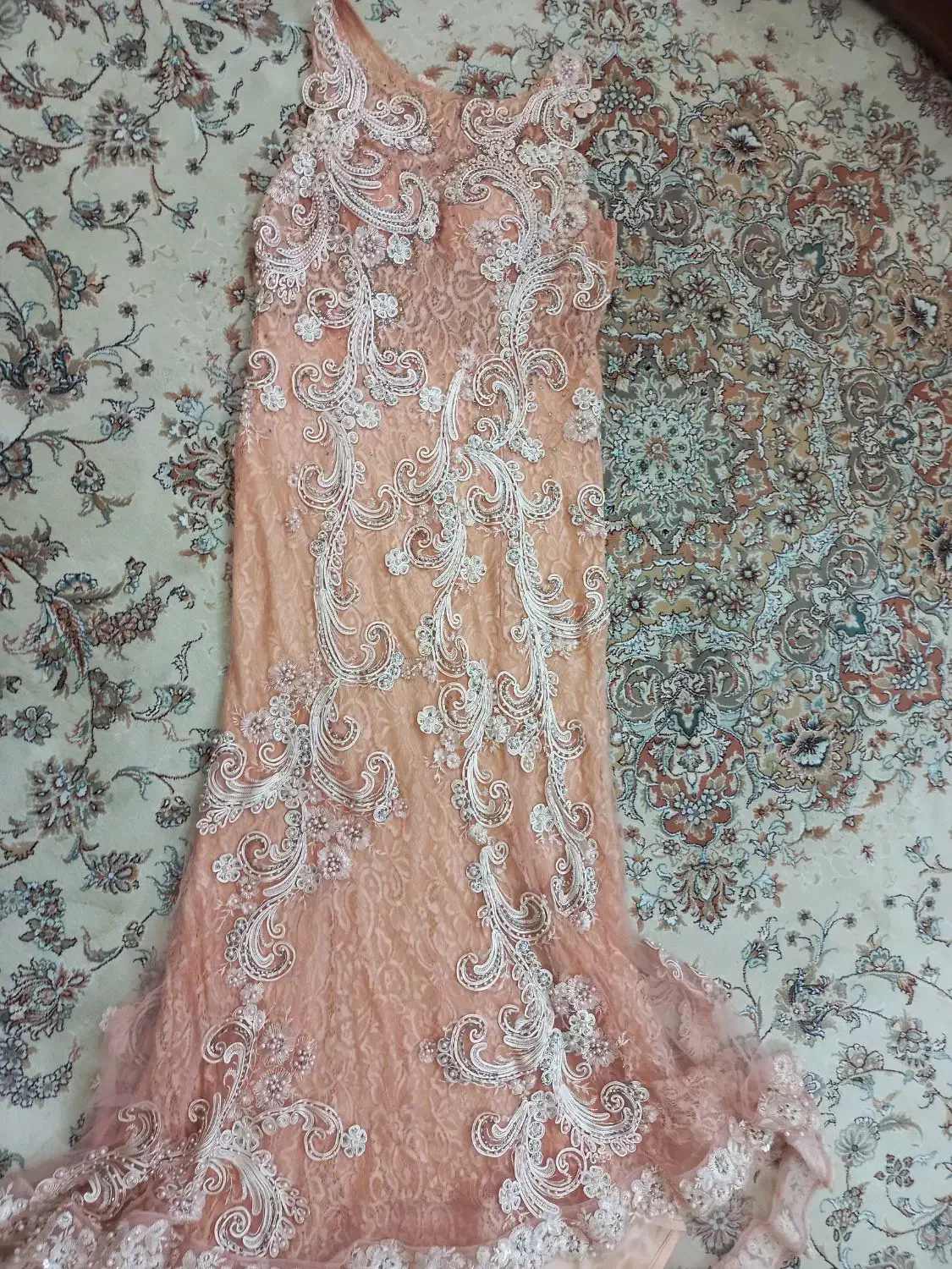 لباس مجلسی تمام گیپور وسنگ جواهردوزی بادست|لباس|قرچک, محمد آباد|دیوار