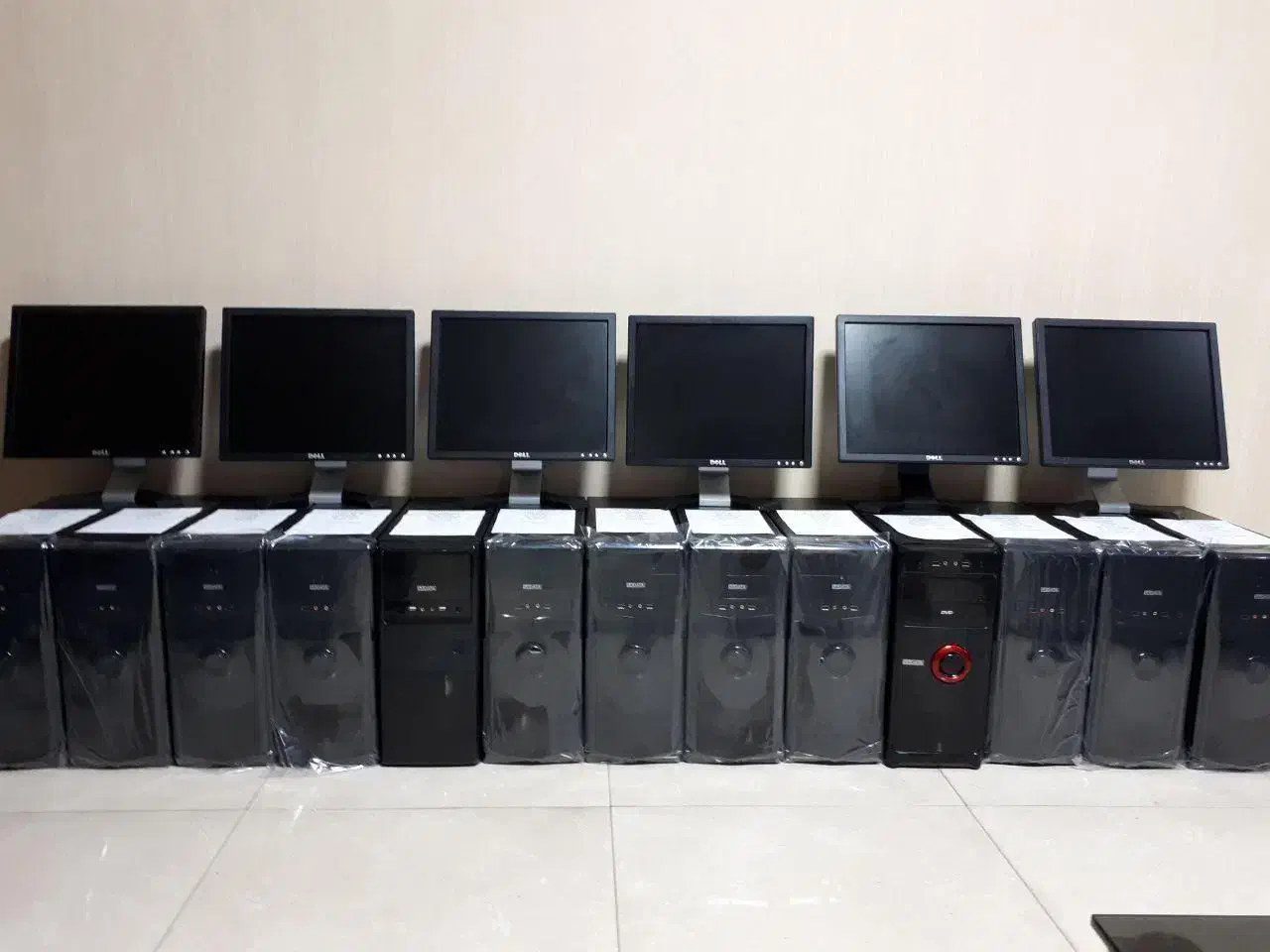 فروش انواع کامپیوترهای اداری و گیمینگ|رایانه رومیزی|تهران, علم و صنعت|دیوار