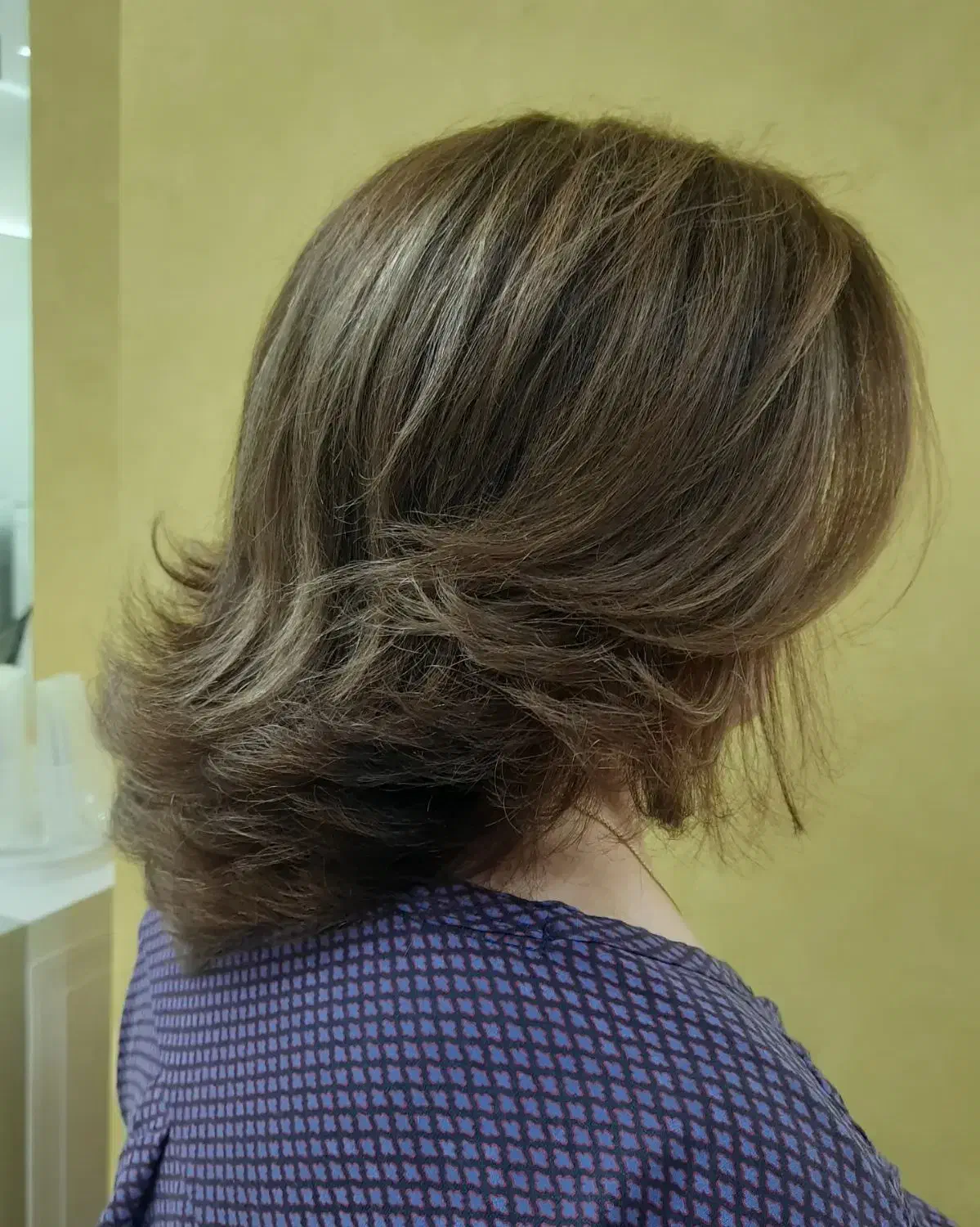 ارایشگری|خدمات آرایشگری و زیبایی|بابل, |دیوار