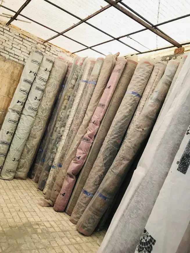 انبار دارن مغازه ندارم فرش های تخفیفی ۷۰۰شانه نونو|فرش|تایباد, |دیوار