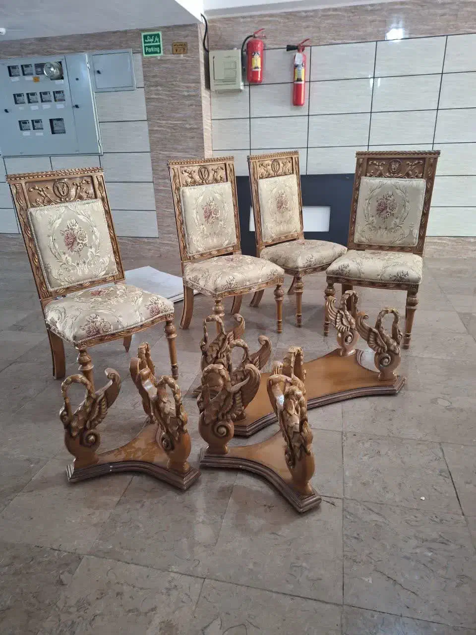 صندلی|میز و صندلی غذاخوری|خرمآباد, |دیوار