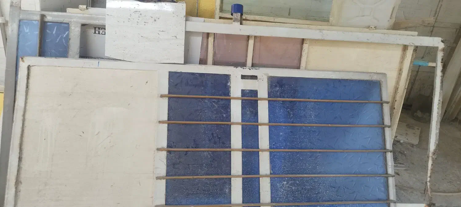 تعدادی درب وپنجر|مصالح و تجهیزات ساختمان|خرمشهر, |دیوار