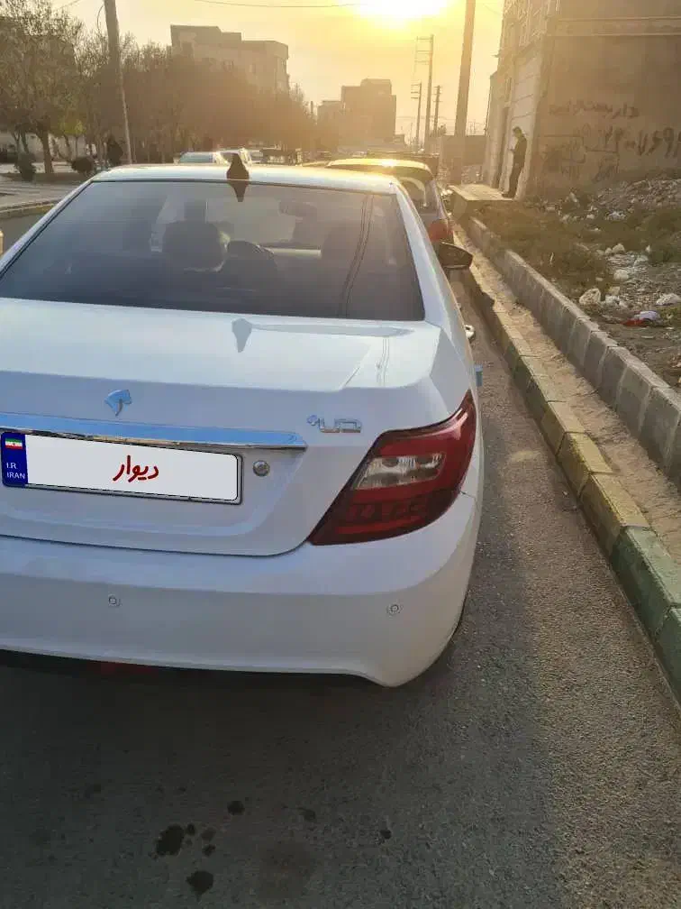 دنا پلاس اتومات مدل 1402|خودرو سواری و وانت|نسیم‌شهر, |دیوار