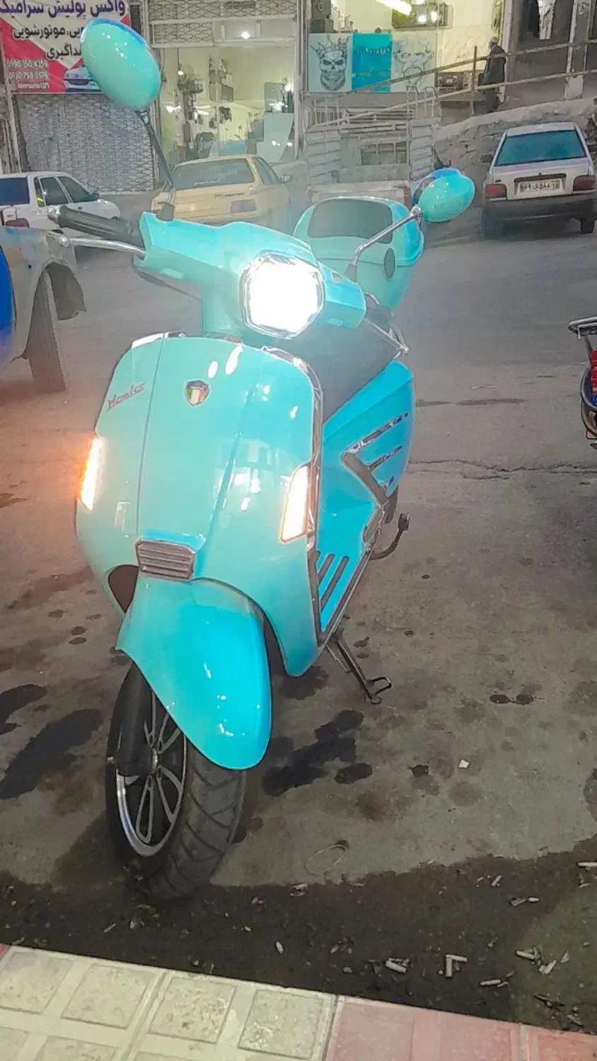 موتور وسپا همتازRs150مانیتور دار|موتورسیکلت|تبریز, |دیوار